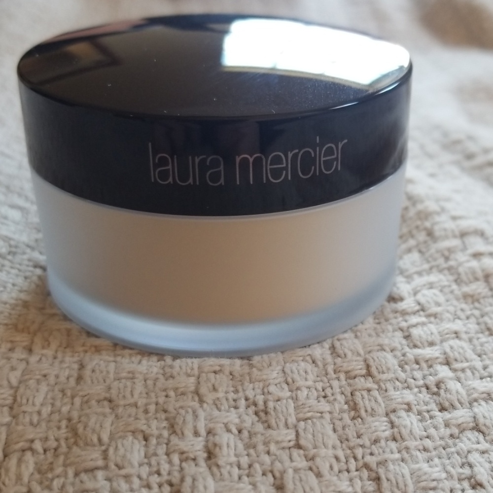 Laura Mercier Translucent Powder